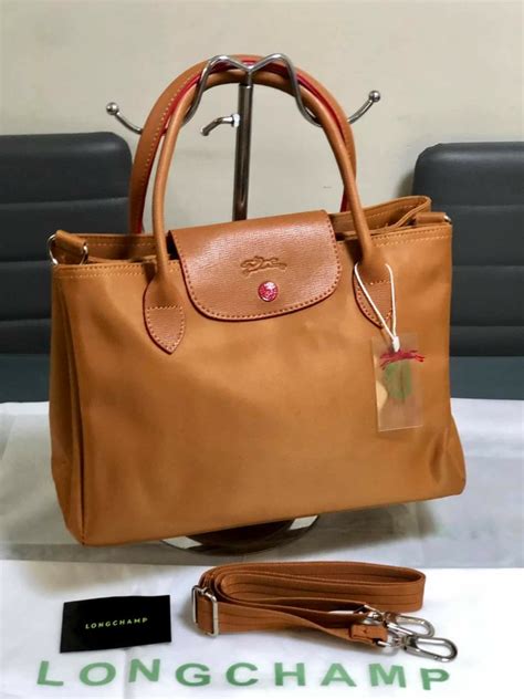 longchamp zipper.